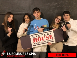 escape room mystery house torino La Bomba e la Spia