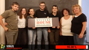 escape room mystery house torino Virus 404