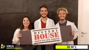 escape room mystery house torino Virus 404