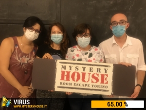 escape room mystery house torino Virus 404