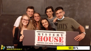 escape room mystery house torino Virus 404