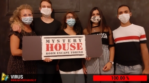 escape room mystery house torino Virus 404