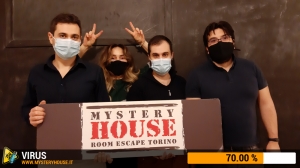 escape room mystery house torino Virus 404