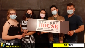 escape room mystery house torino Virus 404