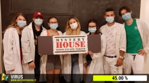 escape room mystery house torino Virus 404