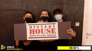 escape room mystery house torino Virus 404
