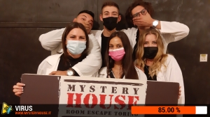 escape room mystery house torino Virus 404