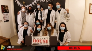 escape room mystery house torino Virus 404