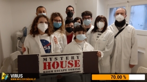 escape room mystery house torino Virus 404