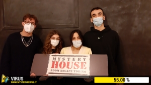 escape room mystery house torino Virus 404