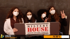 escape room mystery house torino Virus 404
