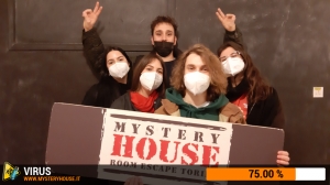 escape room mystery house torino Virus 404