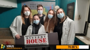 escape room mystery house torino Virus 404