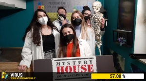 escape room mystery house torino Virus 404