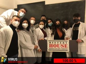 escape room mystery house torino Virus 404