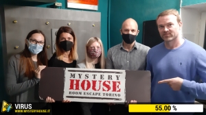 escape room mystery house torino Virus 404