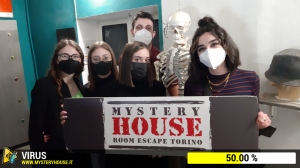 escape room mystery house torino Virus 404