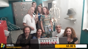 escape room mystery house torino Virus 404