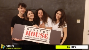 escape room mystery house torino Virus 404