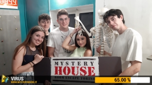 escape room mystery house torino Virus 404