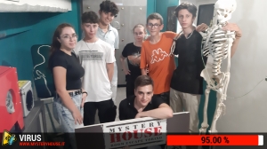 escape room mystery house torino Virus 404