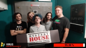 escape room mystery house torino Virus 404