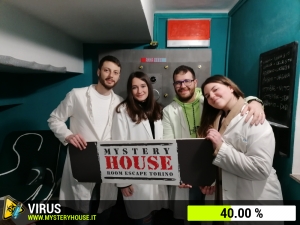 escape room mystery house torino Virus 404