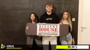 escape room mystery house torino Virus 404