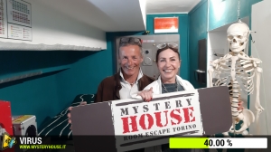 escape room mystery house torino Virus 404