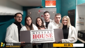 escape room mystery house torino Virus 404