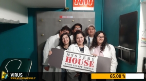 escape room mystery house torino Virus 404