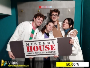 escape room mystery house torino Virus 404