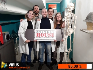 escape room mystery house torino Virus 404