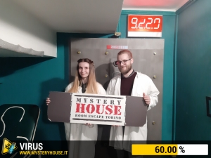 escape room mystery house torino Virus 404
