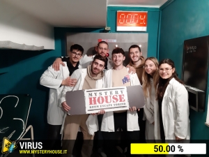 escape room mystery house torino Virus 404
