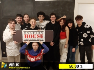 escape room mystery house torino Virus 404