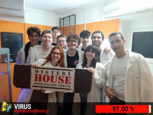 escape room mystery house torino Virus 404