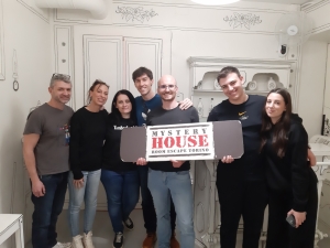 escape room mystery house torino 2D il collezionista