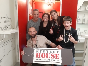 escape room mystery house torino 2D il collezionista