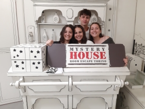 escape room mystery house torino 2D il collezionista